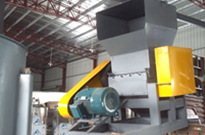 為什么塑料破碎機設備多采用碳鋼制作？